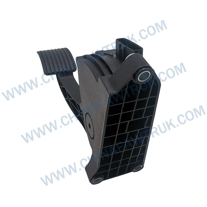 1108010-42A-C00_Belectronic gas pedal1