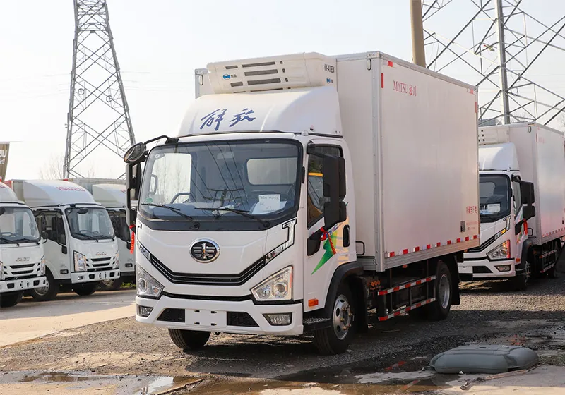 FAW Jiefang Hu6G 4.5T 4.05m Single Cab Plug-in Hybrid Refrigerated Truck 13.616kWh