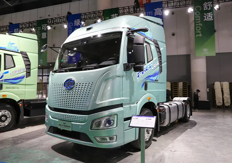 FAW Jiefang J6E 4x2 Hybrid Tractor with CATL 58kWh Battery