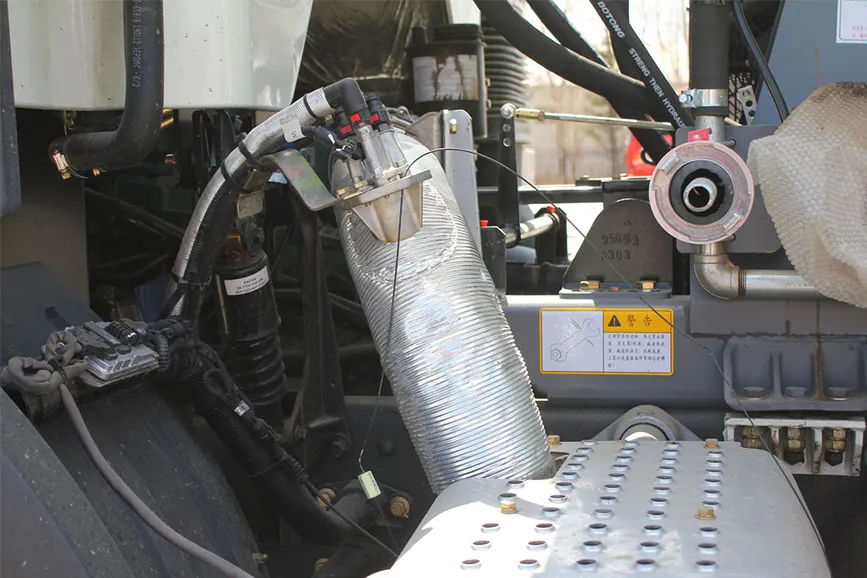 FAW Jiefang J6P 350-horsepower 6x4 5.02-cubic-meter concrete mixer truck axle (5)