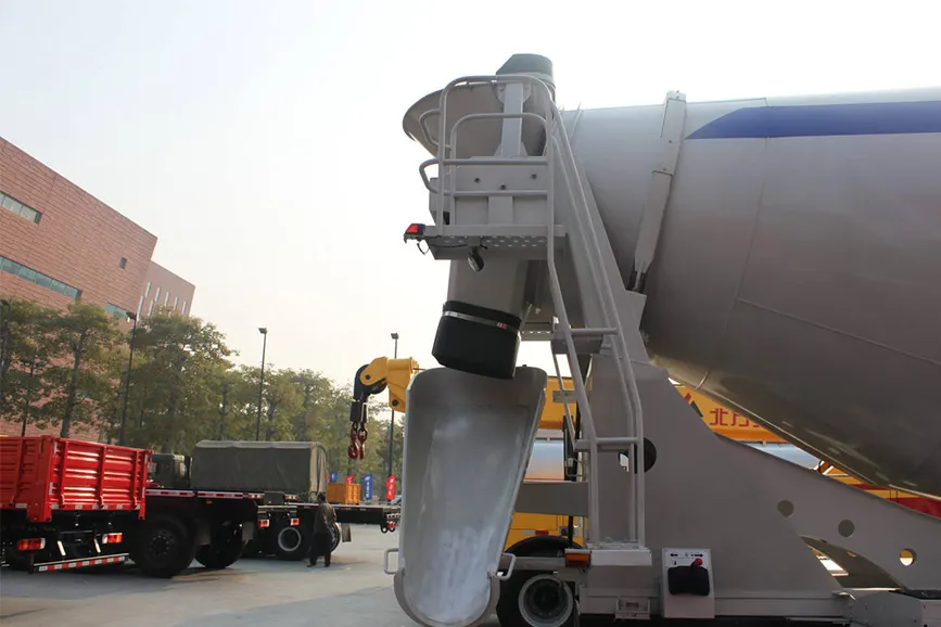 FAW Jiefang J6P 350-horsepower 6x4 Concrete Mixer Truck (Combination Type) (CA5310GJBP66K2T4E) (6)