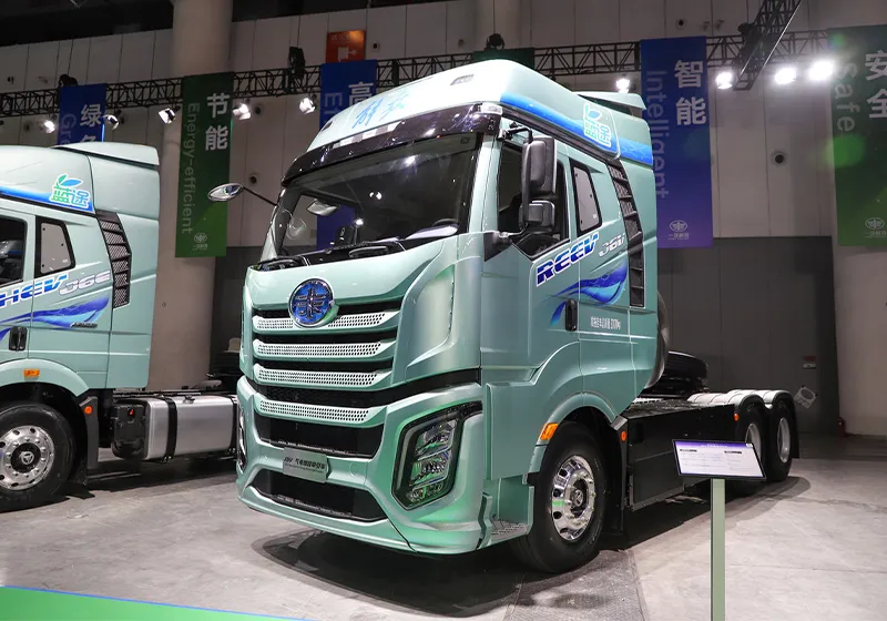 FAW Jiefang J6V 6x4 Plug-in Range-Extended Hybrid Tractor with CATL 118kWh Battery