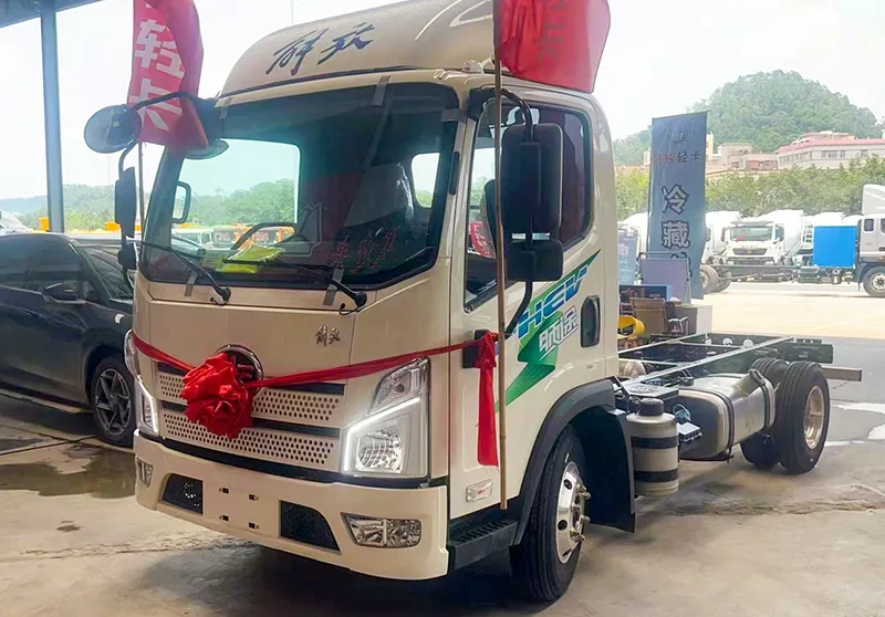 FAW Jiefang Lingtu 4.5T 4.16m Single Cab Plug-in Hybrid Flatbed E-Truck (CA5046CCYP40K51L2E6PHEVA84)