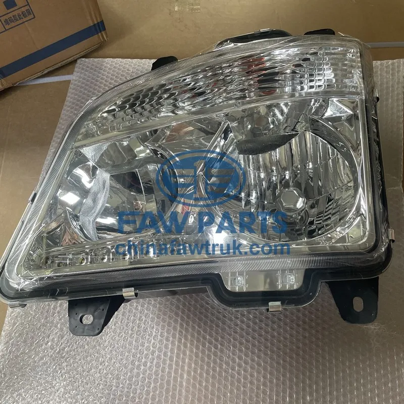 3711020-1522 Left and right headlights