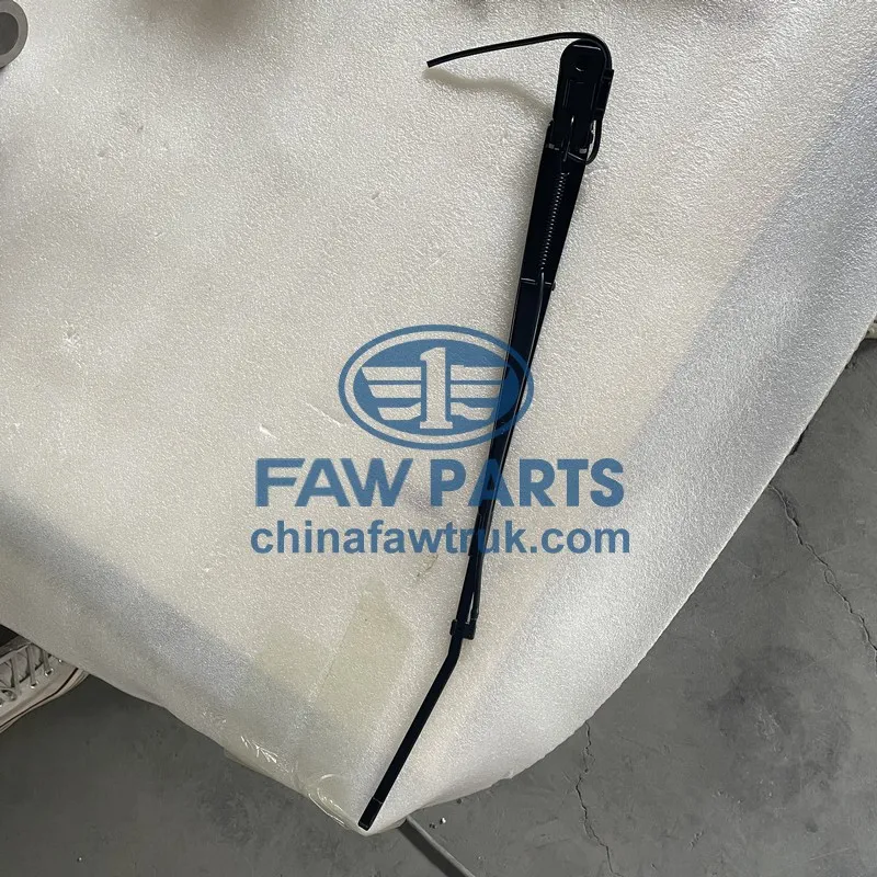 JH6 Left and right windshield wiper blades