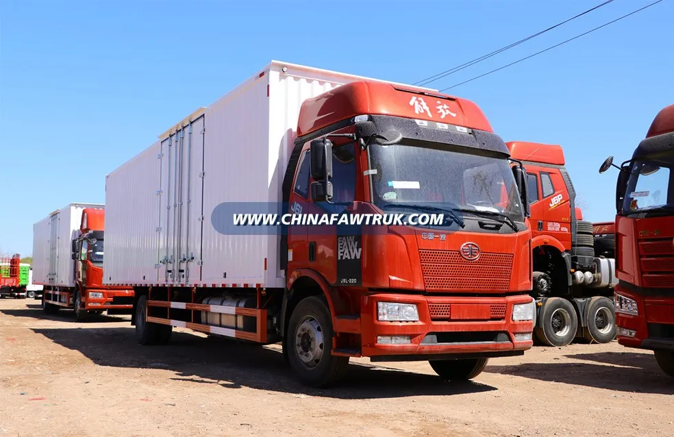 FAW Jiefang J6L Medium-Duty Truck, 220 HP, 4x2, 8-meter Box Truck (China VI)
