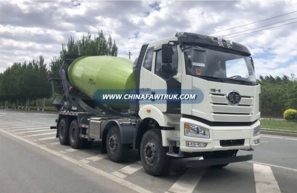 FAW Jiefang J6P 360-horsepower 8x4 6.7-cubic-meter concrete mixer truck