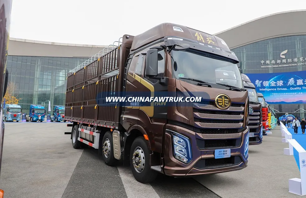 FAW Jiefang J6V 7.8L Diesel, 380 HP, 6x2, 10-speed, 7.7-meter flatbed truck
