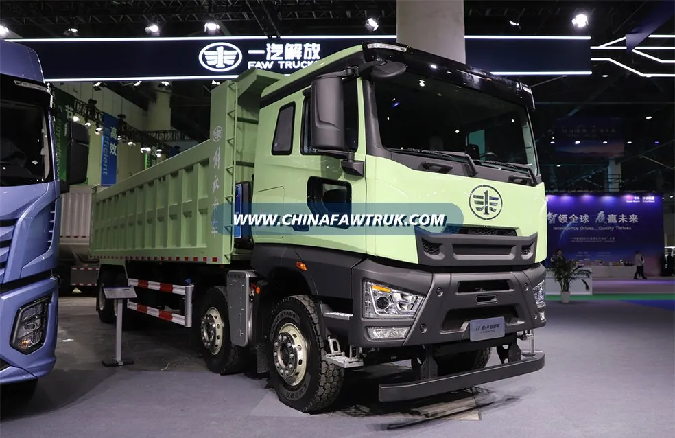 FAW Jiefang J7 13.2L Diesel, 640 HP, 8x4, 12-speed, 8.5-meter dump truck
