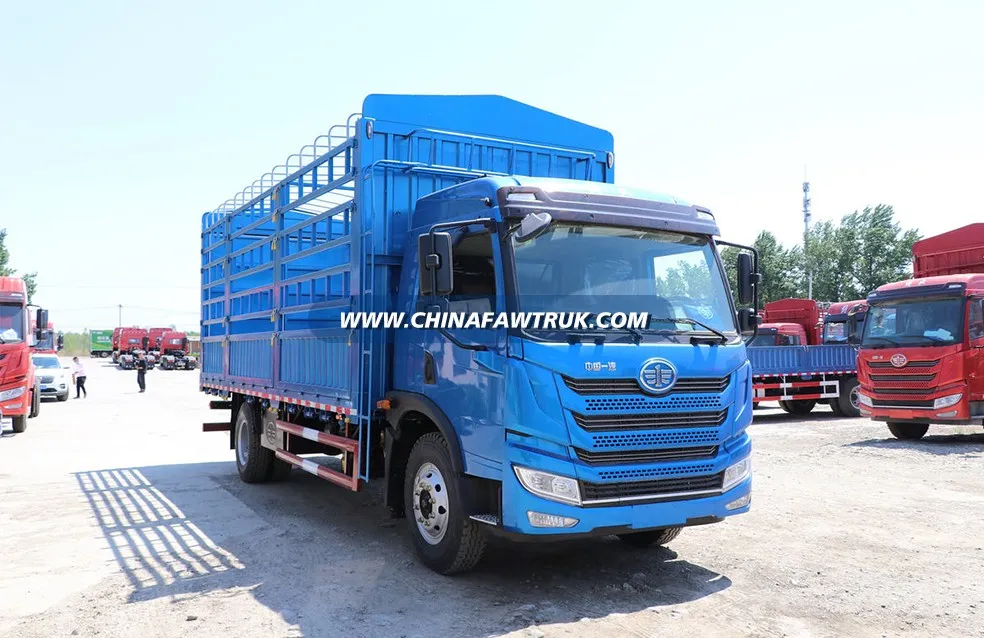 FAW Qingdao Jiefang Dragon V Medium-Duty Truck, Version 2.0, 220 HP, 4x2, 6.75-meter Box-Type Cargo Truck