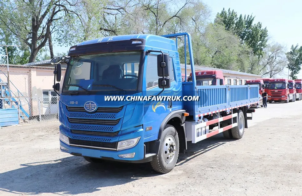 FAW Qingdao Jiefang Dragon V Medium-Duty Truck, Version 2.0, 220 HP, 4x2, 6.75-meter flatbed truck