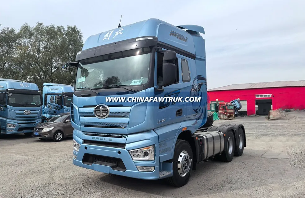 Jiefang J7 13.2L Diesel 640 HP 6x4 12-Speed High-Roof Tractor