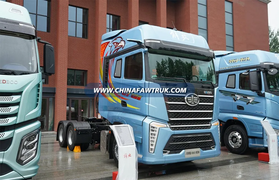 Jiefang J7 15L LNG 640 HP 6x4 FAW Jiefang 12-speed AMT Automatic Transmission Tractor