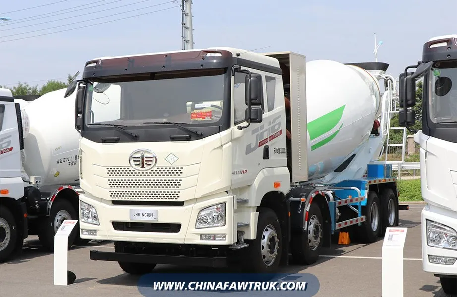 Qingdao Jiefang JH6 410-horsepower 8x4 CNG Concrete Mixer Truck