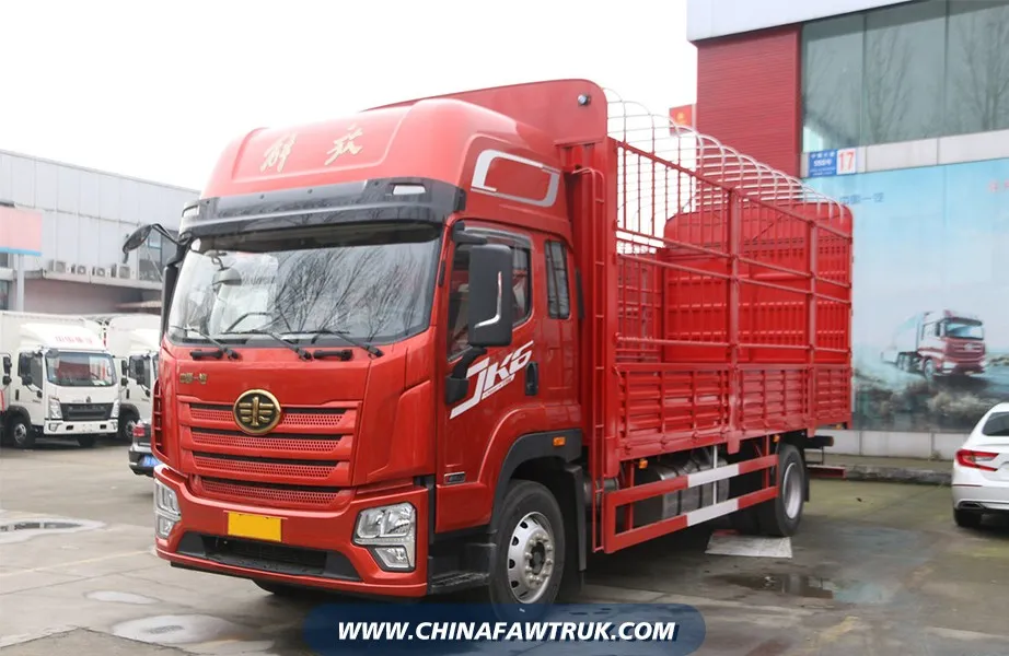 Qingdao Jiefang JK6 Medium-Duty Truck, 260 HP, 4x2, 6.75-meter Box-Type Cargo Truck (China VI)