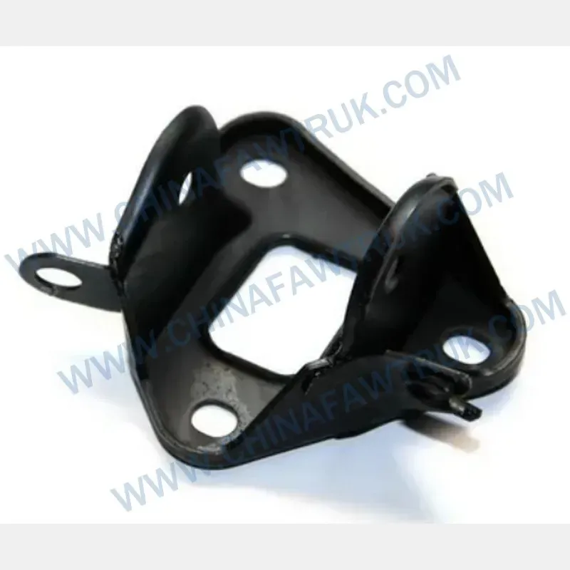5001282-14BAПравый кронштейн задней подвески (3)