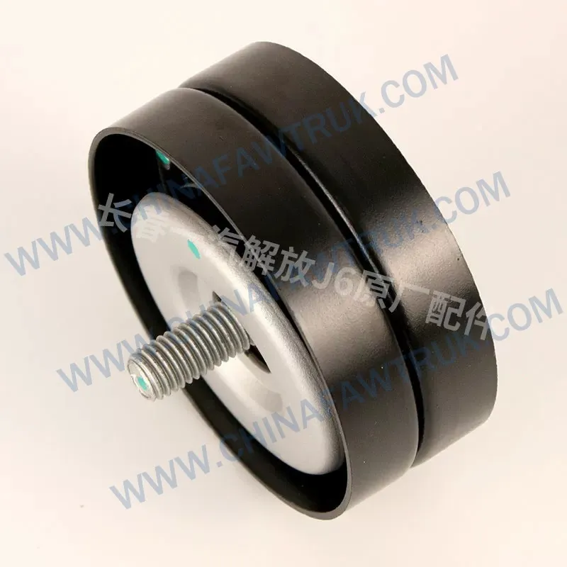 Automatic tensioning wheel