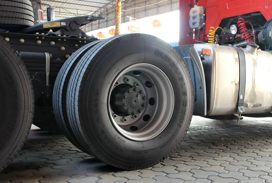 Faw 500hp J6p Tractor Truck-Chassis (7)