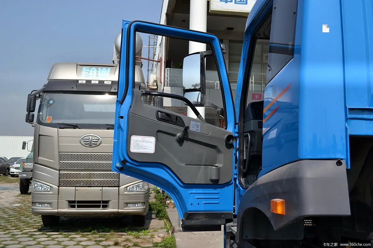 Faw J5M Heavy Truck 220HP 4X2 Tractor-Cabin Parts (1)