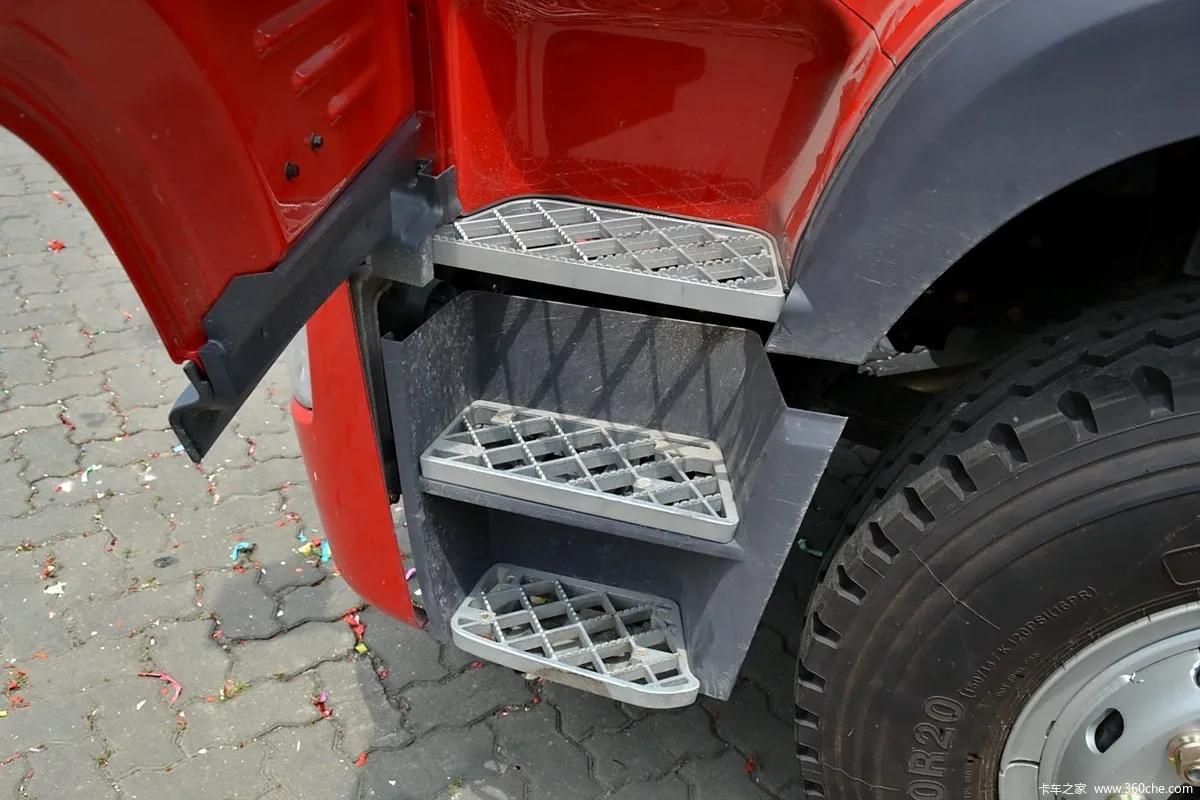 Faw J5M Heavy Truck 260HP 4X2 Tractor-Cabin Parts (4)