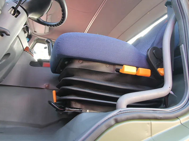 Faw J5p Truck 290hp 6x6-Cabin (9)