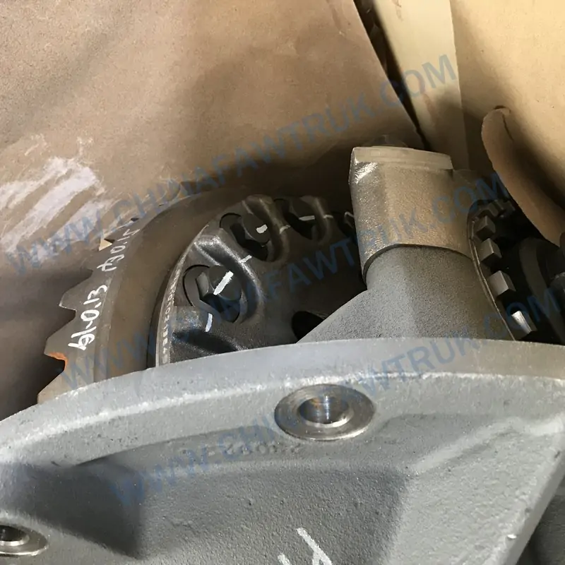 Детали шасси грузовика Faw-дифференциал 2402010pa9tJ (1)